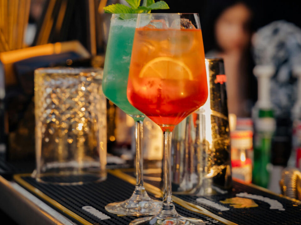 No-and-low alcohol drinks